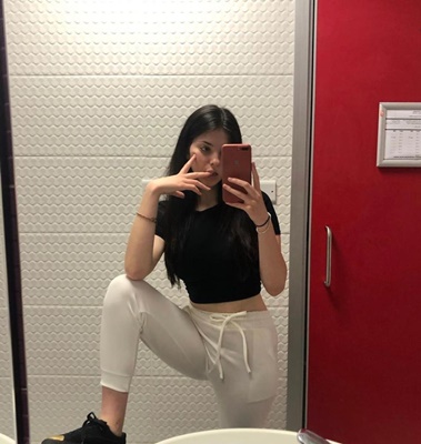 Talas Escort İlanları: Dolgun, Uzun Boylu Güzel