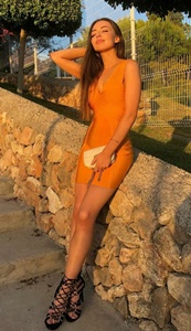 Talas Escort İlanları: Farkını Konuşturan Kadın